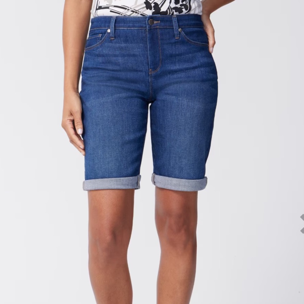 Chico’s So Slimming Girlfriend Denim Shorts - Picture 6 of 8